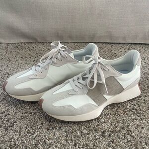 New Balance 327 Size 9.5